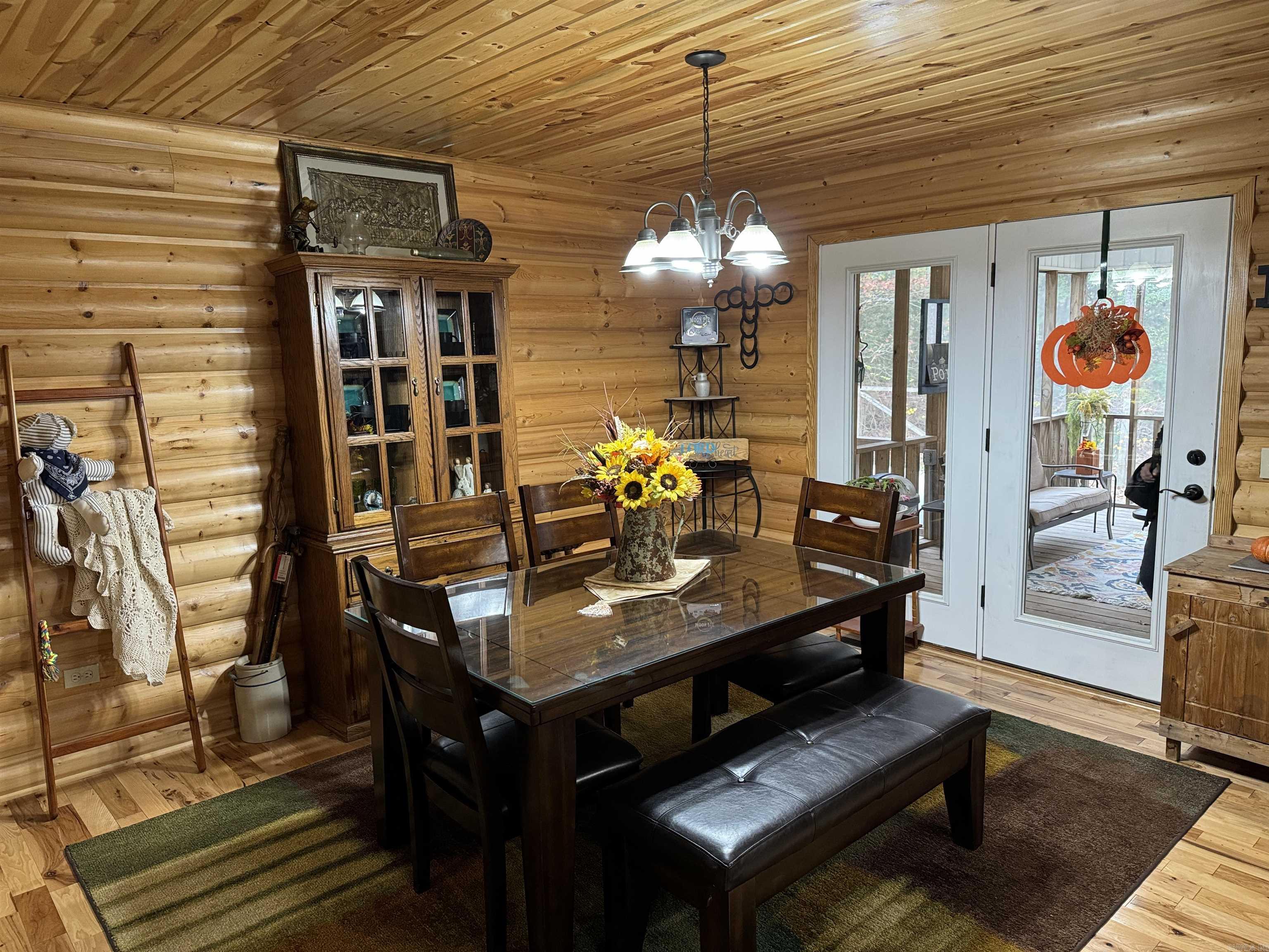 WOODLAND ACRES - Residential