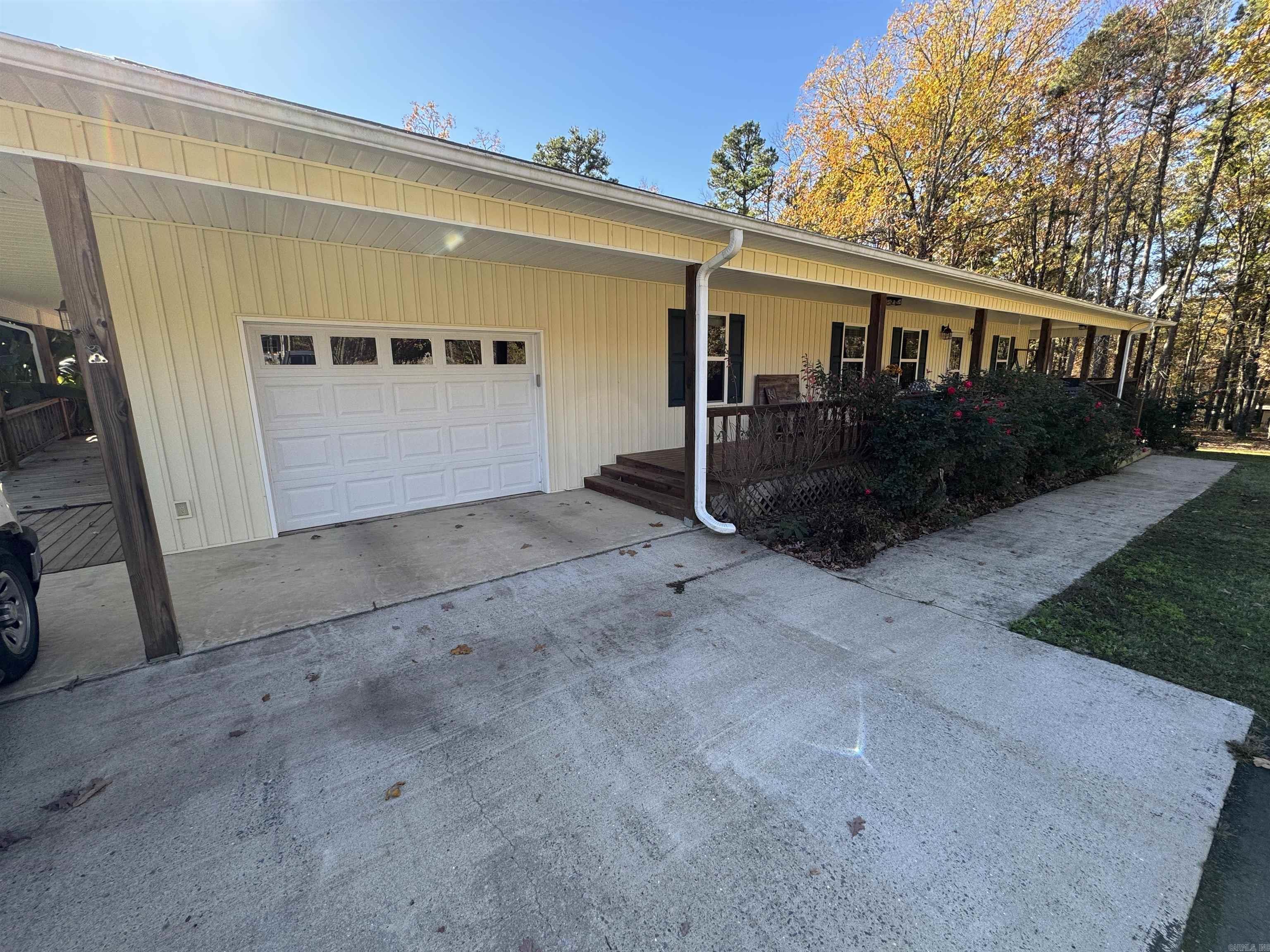 WOODLAND ACRES - Residential