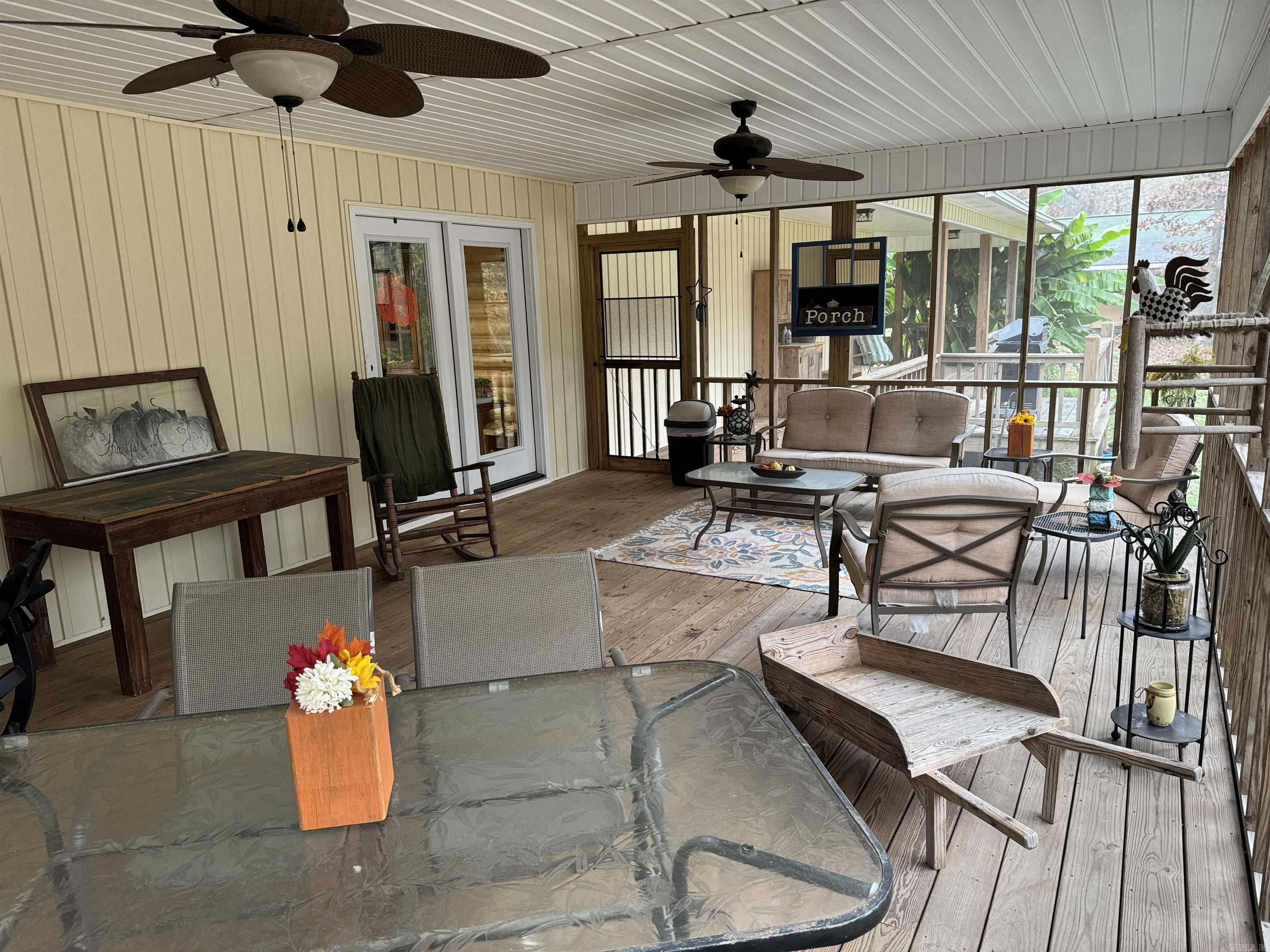 WOODLAND ACRES - Residential