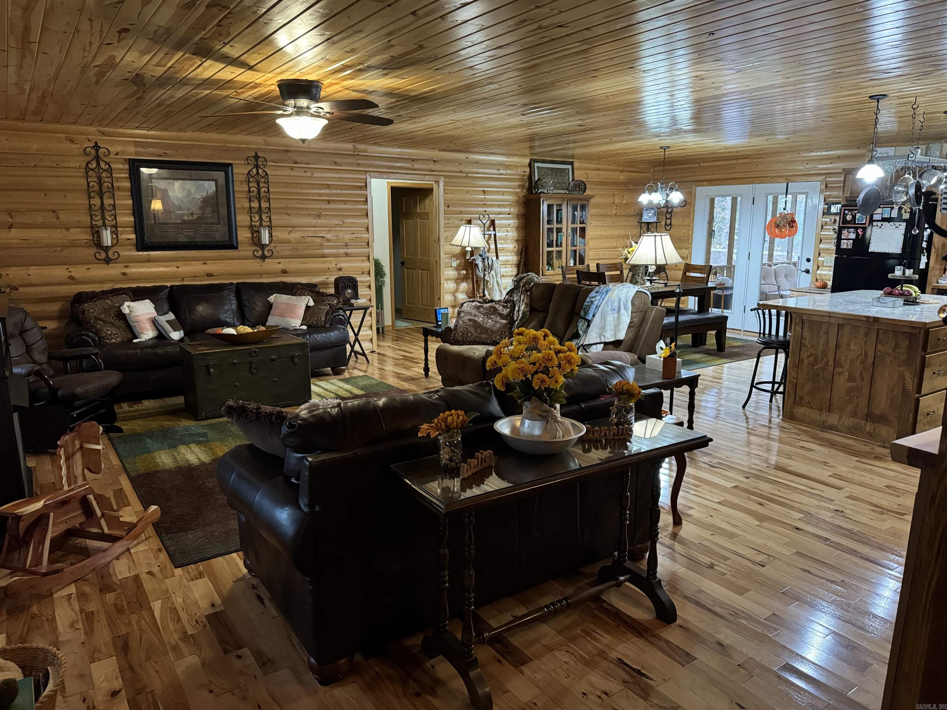 WOODLAND ACRES - Residential