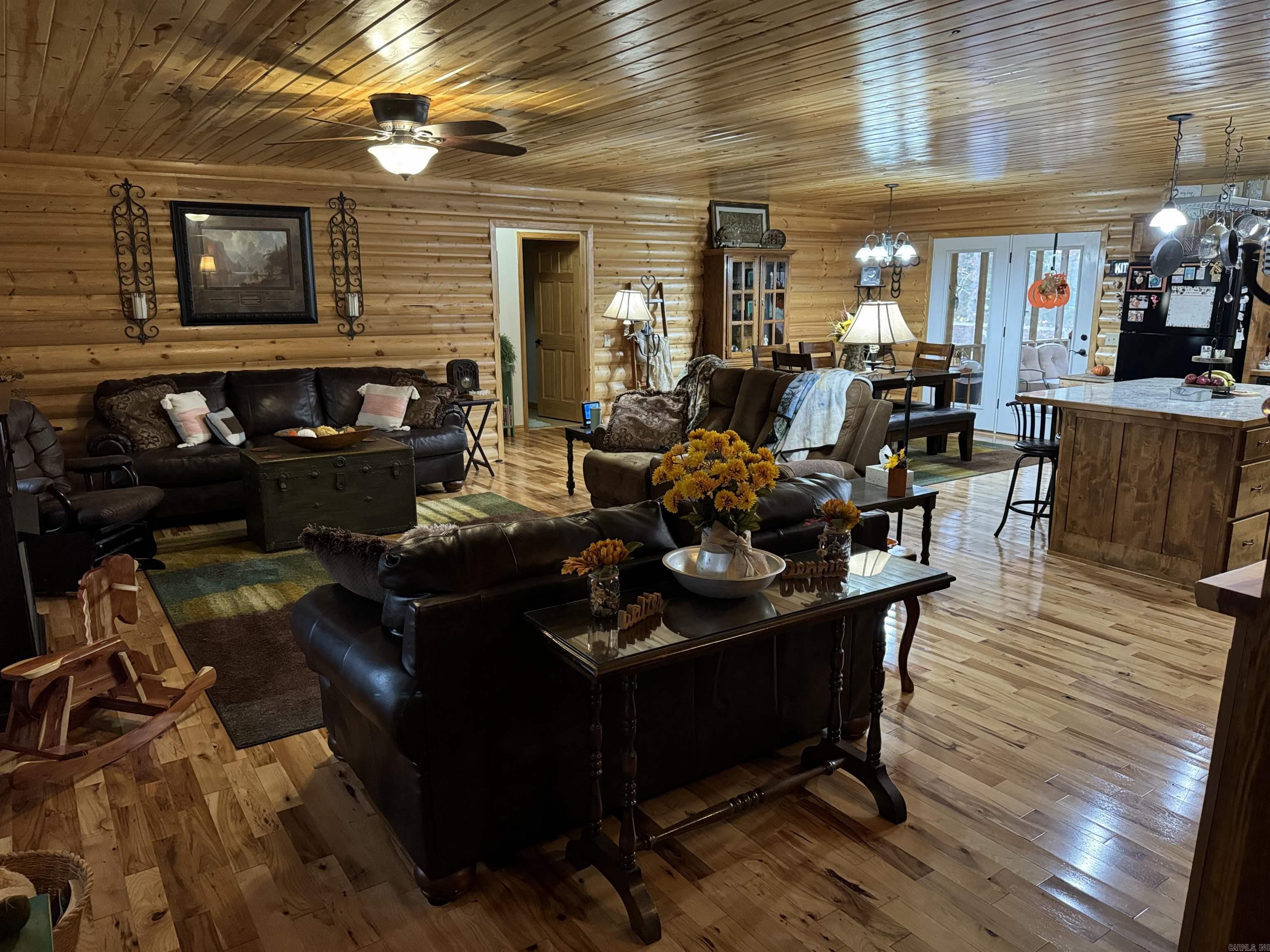 WOODLAND ACRES - Residential