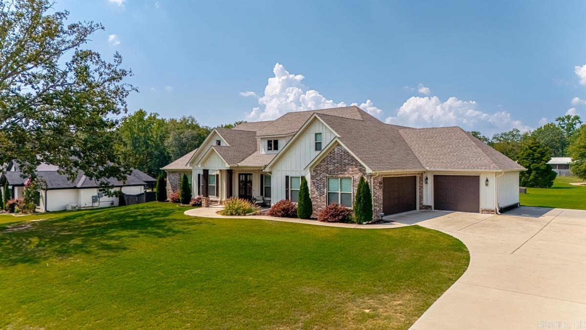 THE VINEYARD - Residential