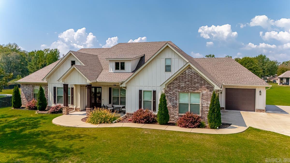 THE VINEYARD - Residential
