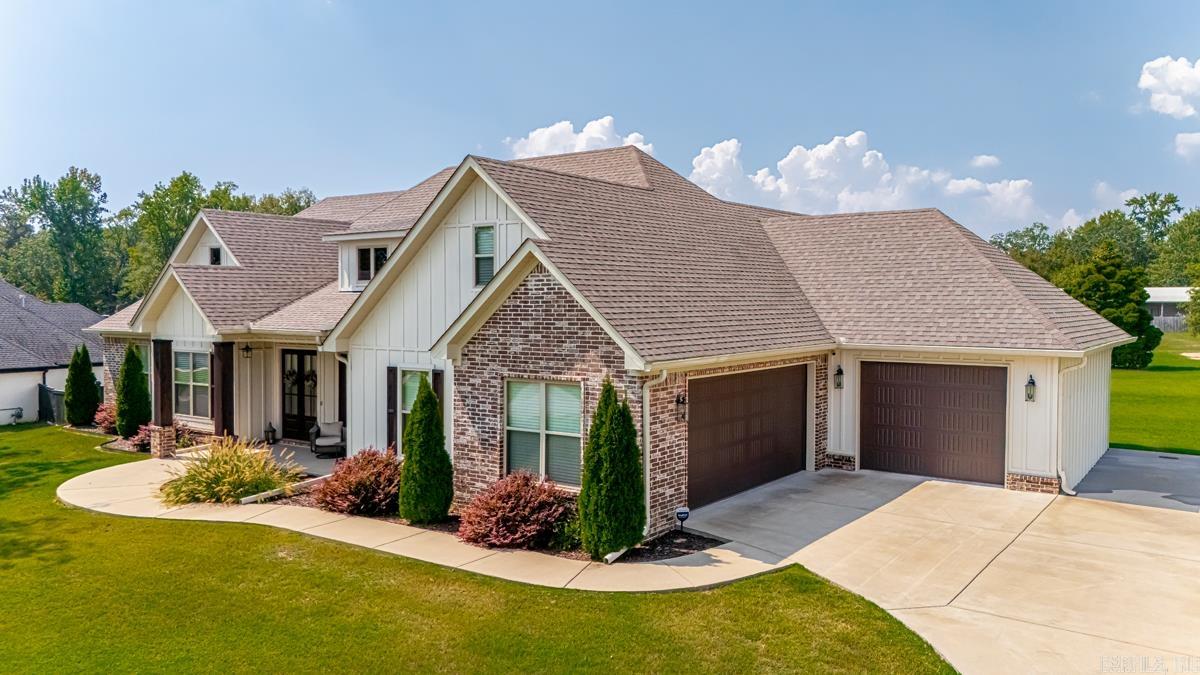 THE VINEYARD - Residential
