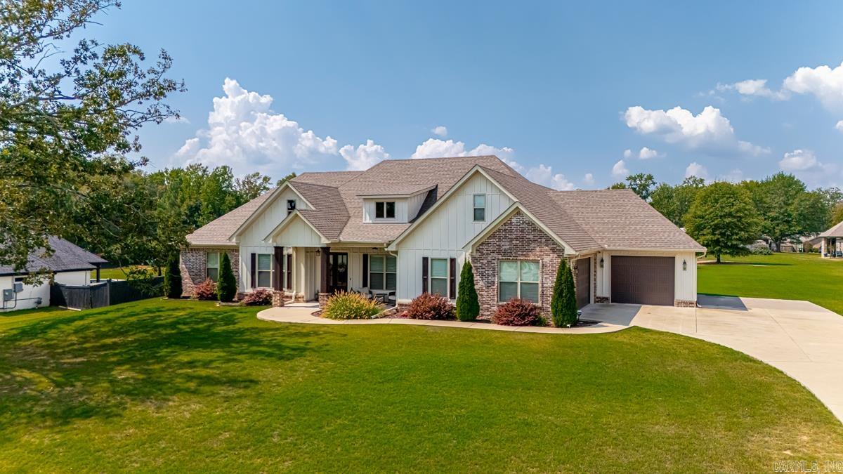 THE VINEYARD - Residential