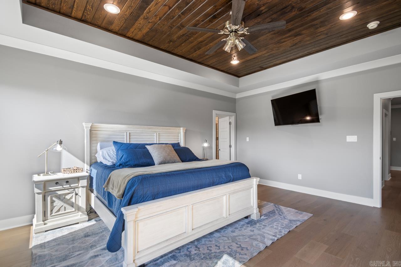 THE VINEYARD - Residential