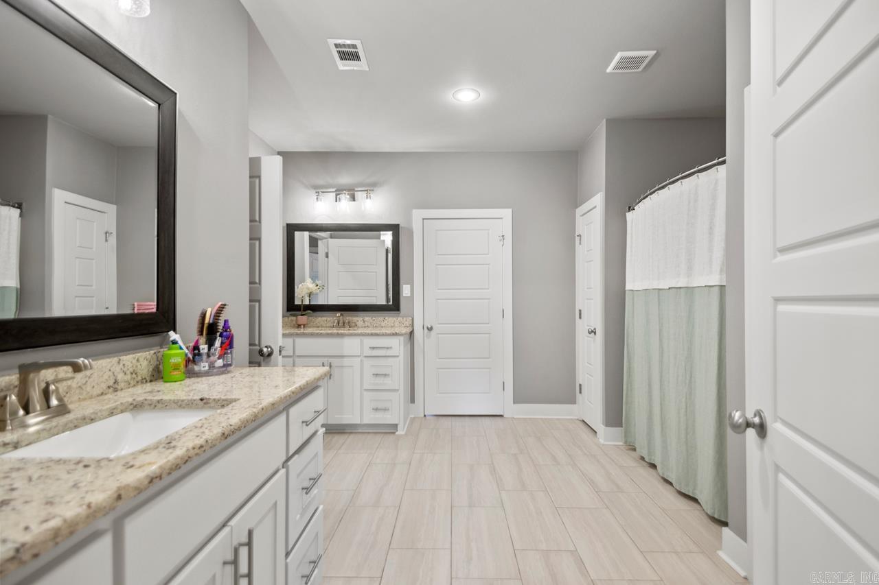 THE VINEYARD - Residential