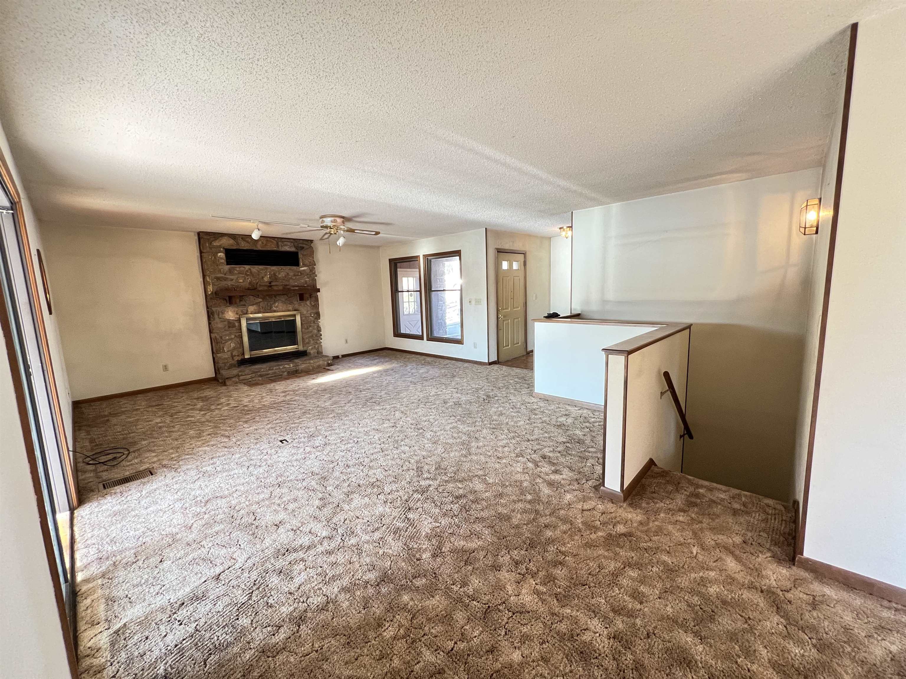 EAST LAKE - Residential