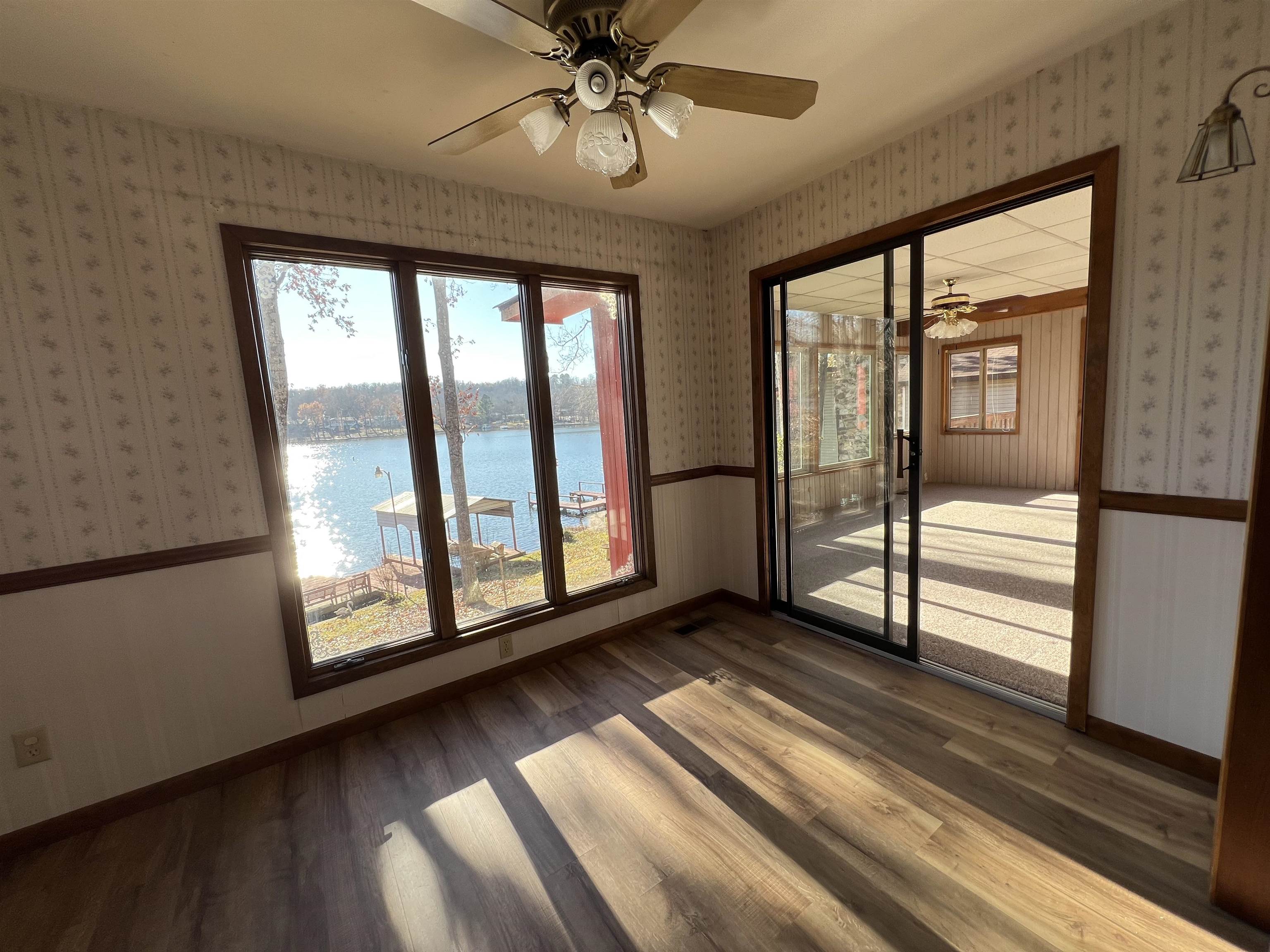 EAST LAKE - Residential