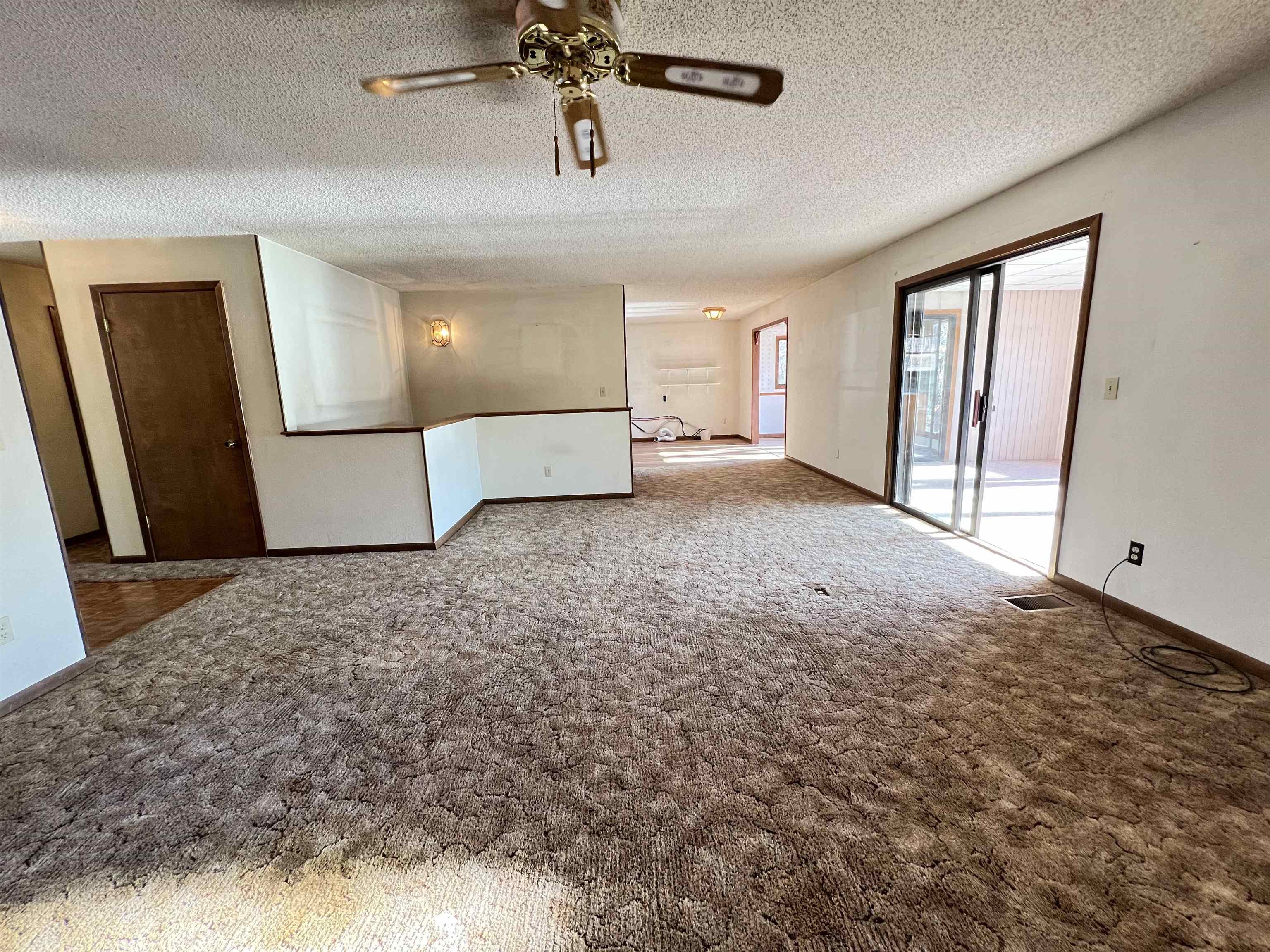 EAST LAKE - Residential