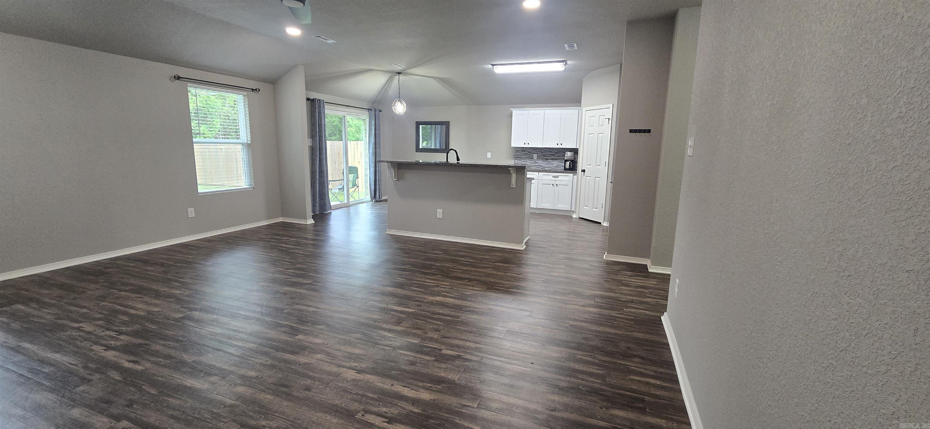 TRAMMEL ESTATES - Residential Lease