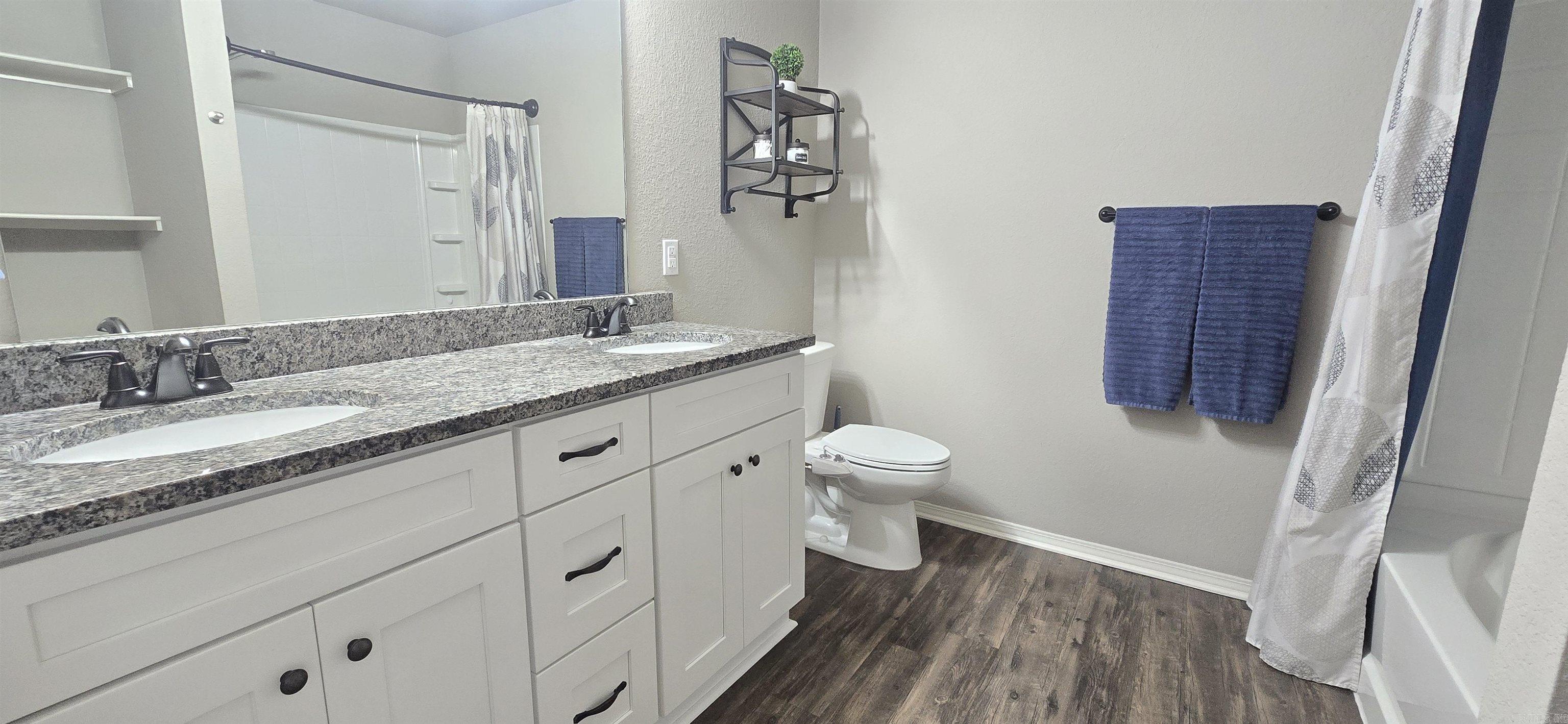 TRAMMEL ESTATES - Residential Lease