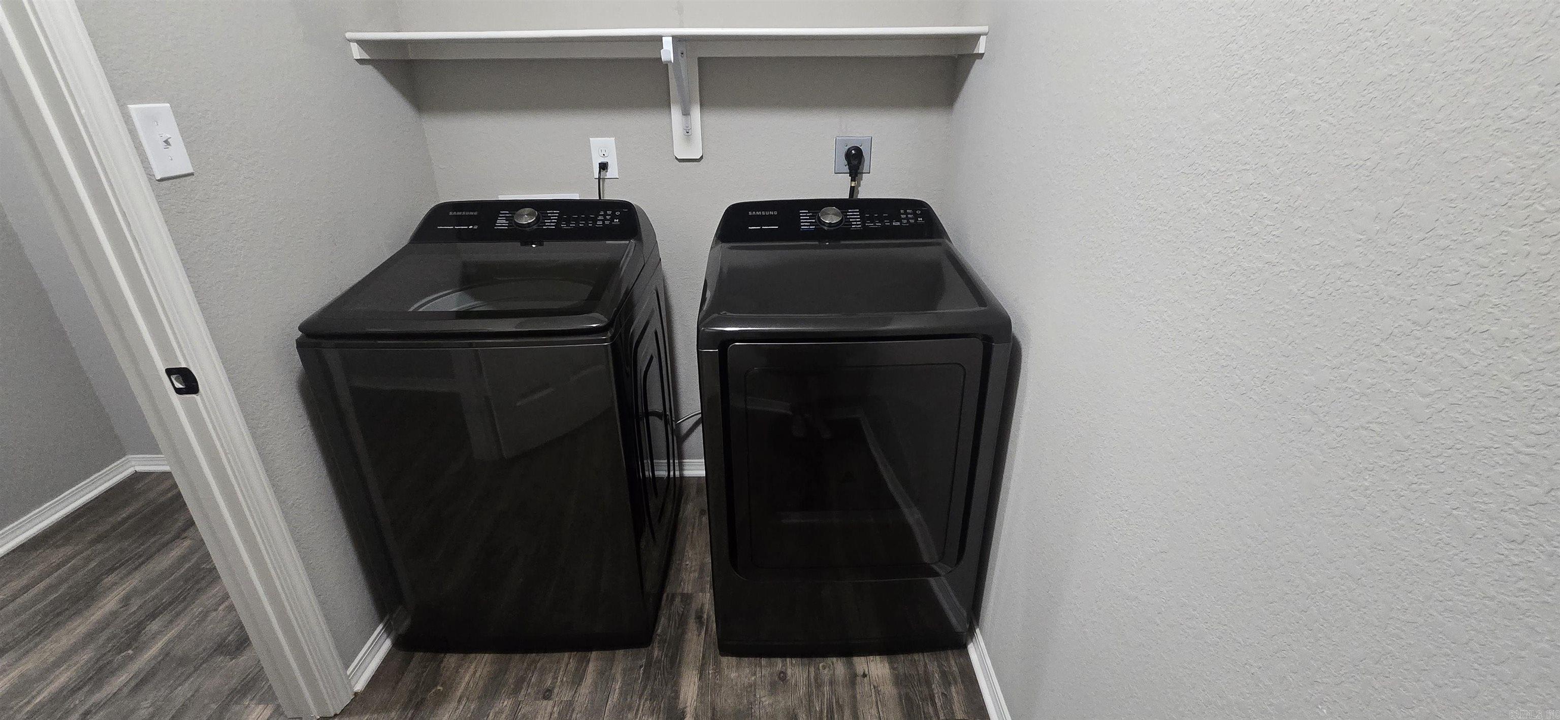 TRAMMEL ESTATES - Residential Lease