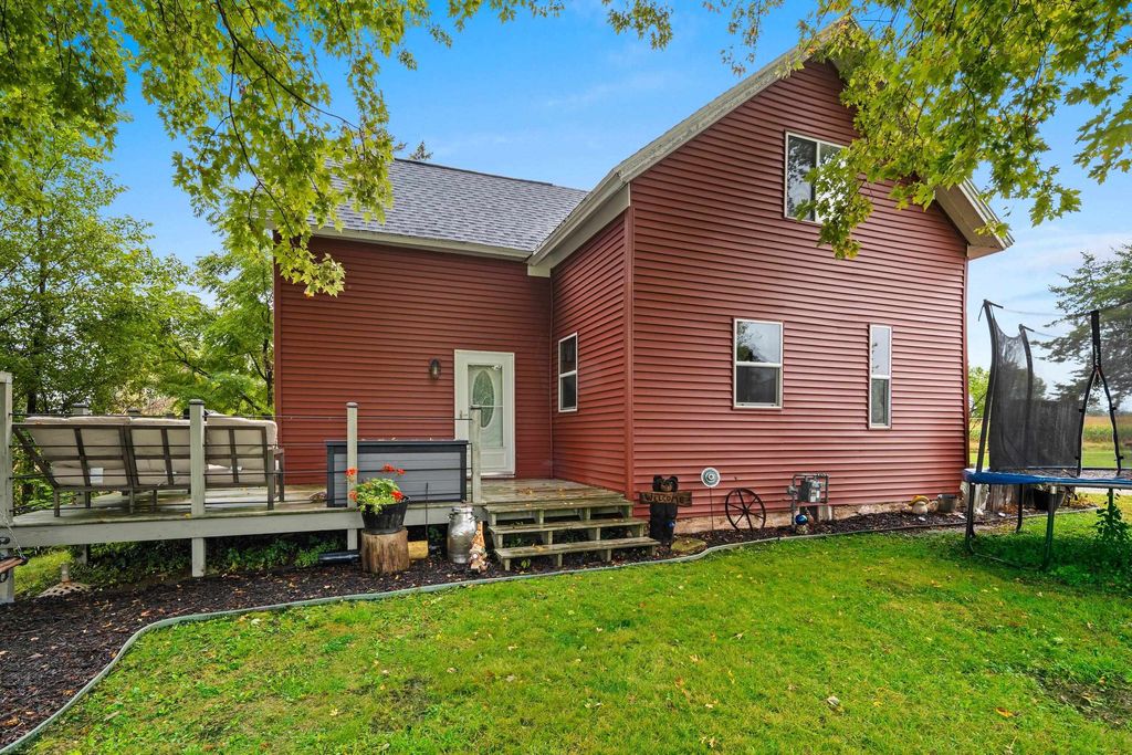 Photo of W5801 CTY RD O, APPLETON, WI 54913 (MLS # 50315554)
