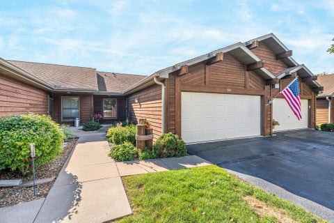 Photo of 806 E RIVER Drive, OMRO, WI 54963 (MLS # 50332701)