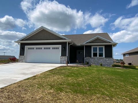 Photo of 3141 LAZY OAK Court, GREEN BAY, WI 54311 (MLS # 50321344)