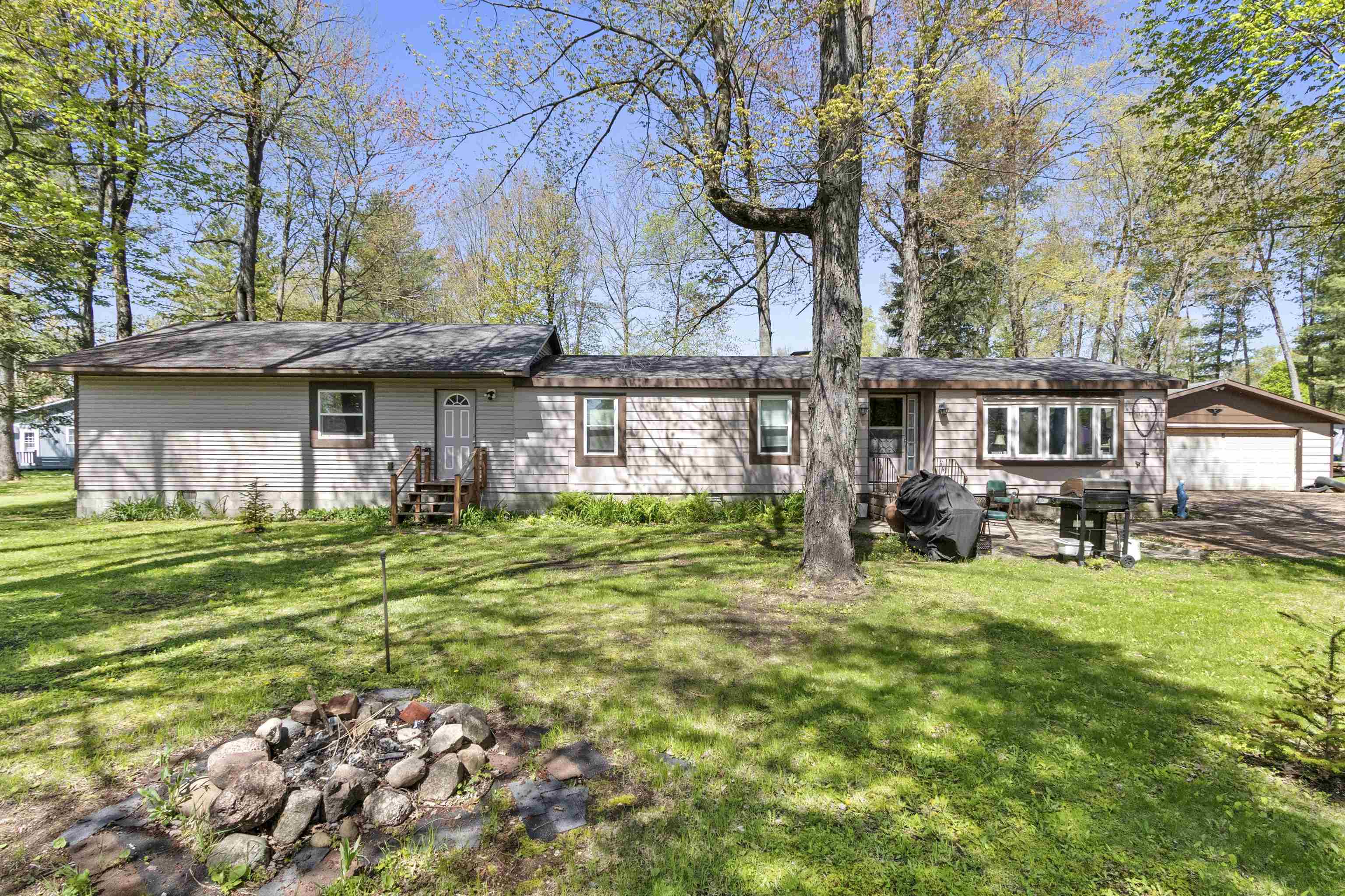 Shawano, Wisconsin 54166, United States, 3 Bedrooms Bedrooms, ,2 BathroomsBathrooms,Residential,Active,133645 Shawano, Wisconsin 54166, United States, 3 Bedrooms Bedrooms, ,2 BathroomsBathrooms,Residential,Active,133645