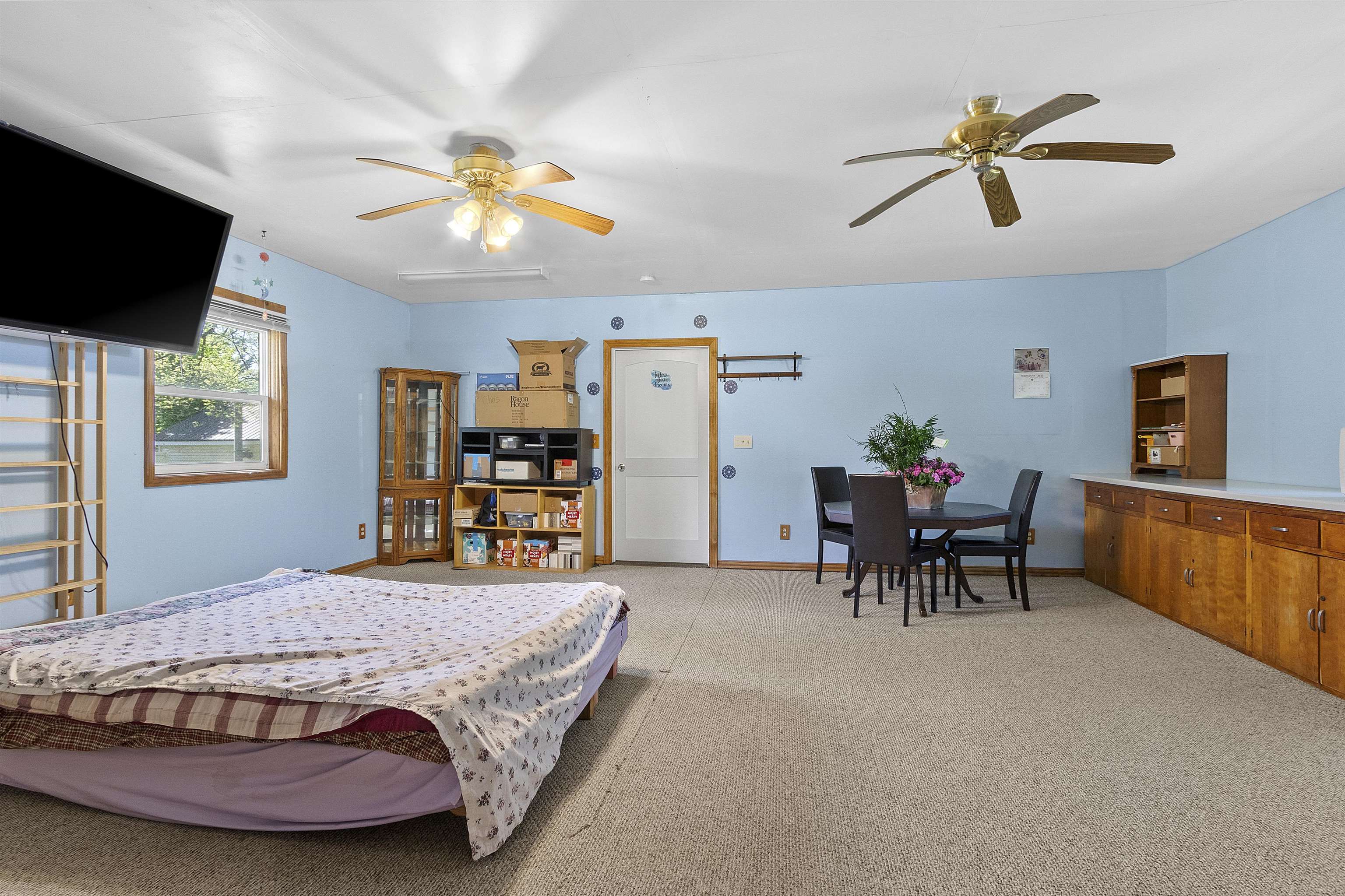 Shawano, Wisconsin 54166, United States, 3 Bedrooms Bedrooms, ,2 BathroomsBathrooms,Residential,Active,133645