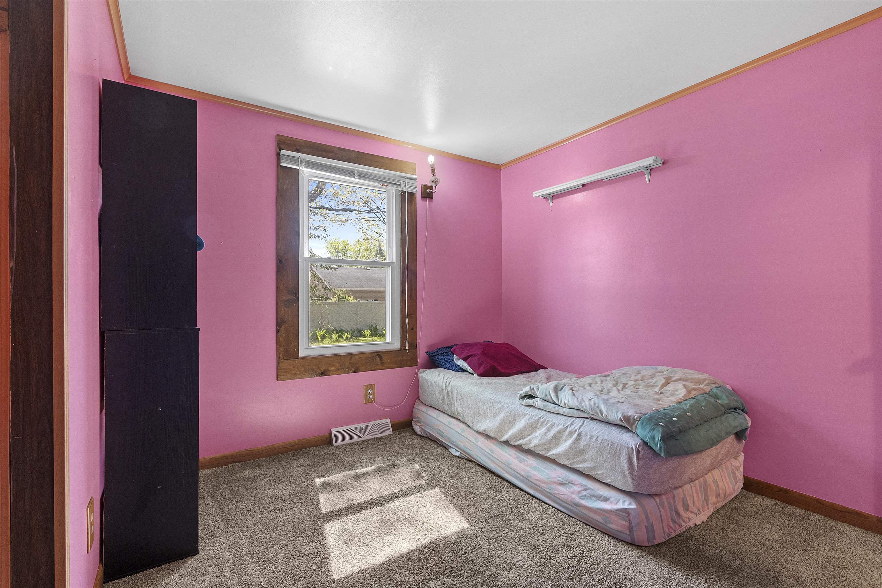 Shawano, Wisconsin 54166, United States, 3 Bedrooms Bedrooms, ,2 BathroomsBathrooms,Residential,Active,133645