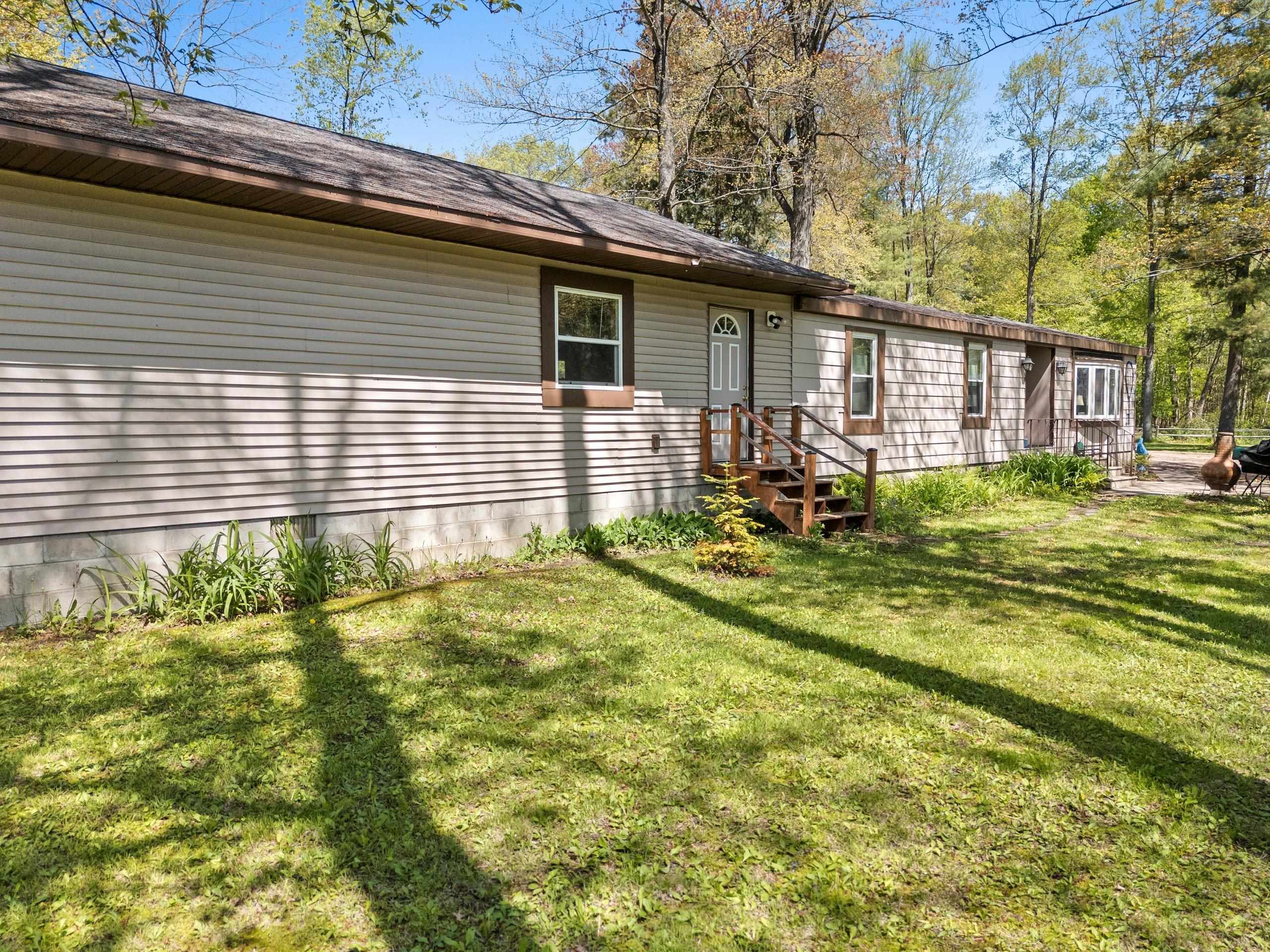 Shawano, Wisconsin 54166, United States, 3 Bedrooms Bedrooms, ,2 BathroomsBathrooms,Residential,Active,133645