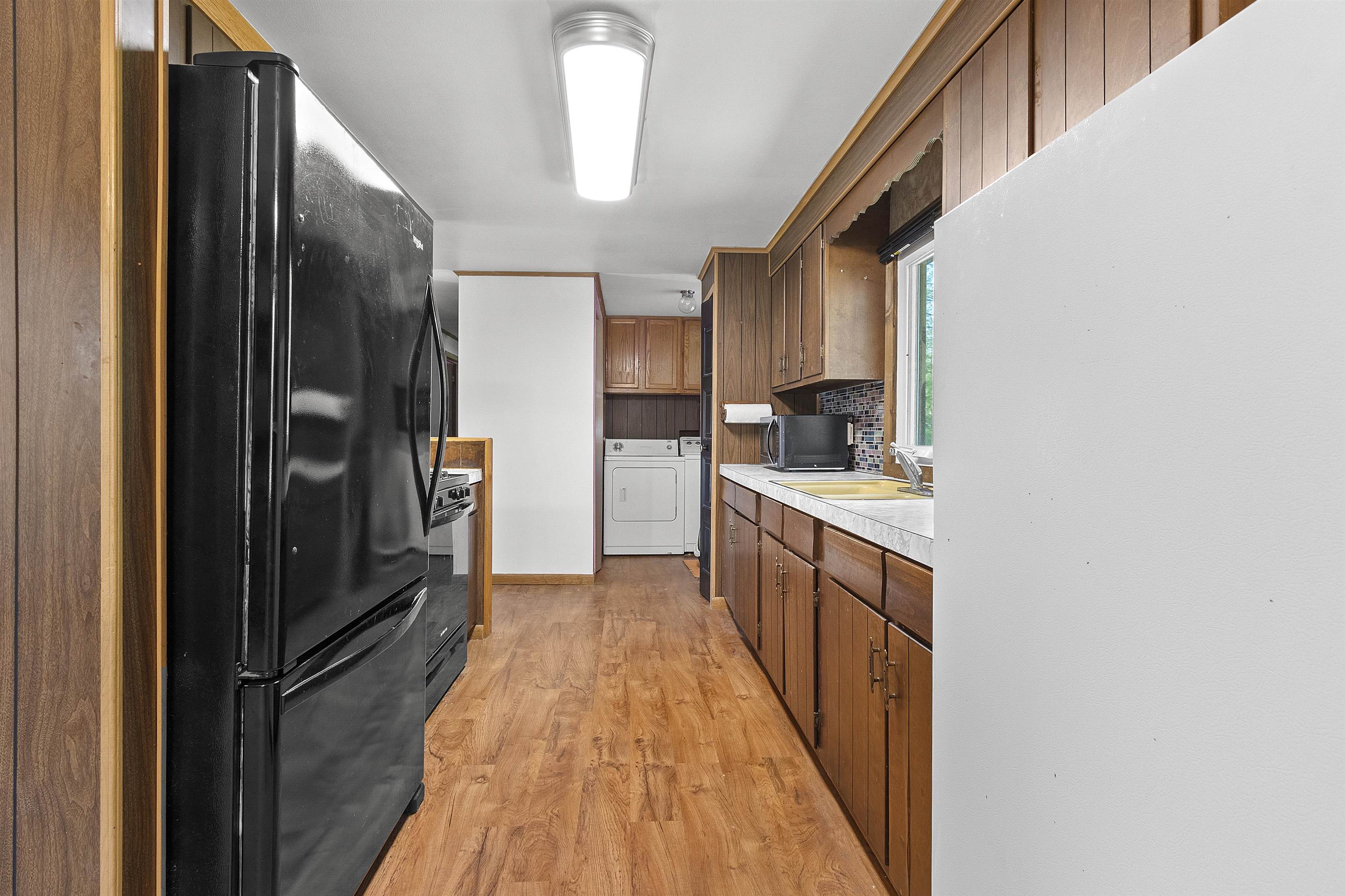 Shawano, Wisconsin 54166, United States, 3 Bedrooms Bedrooms, ,2 BathroomsBathrooms,Residential,Active,133645