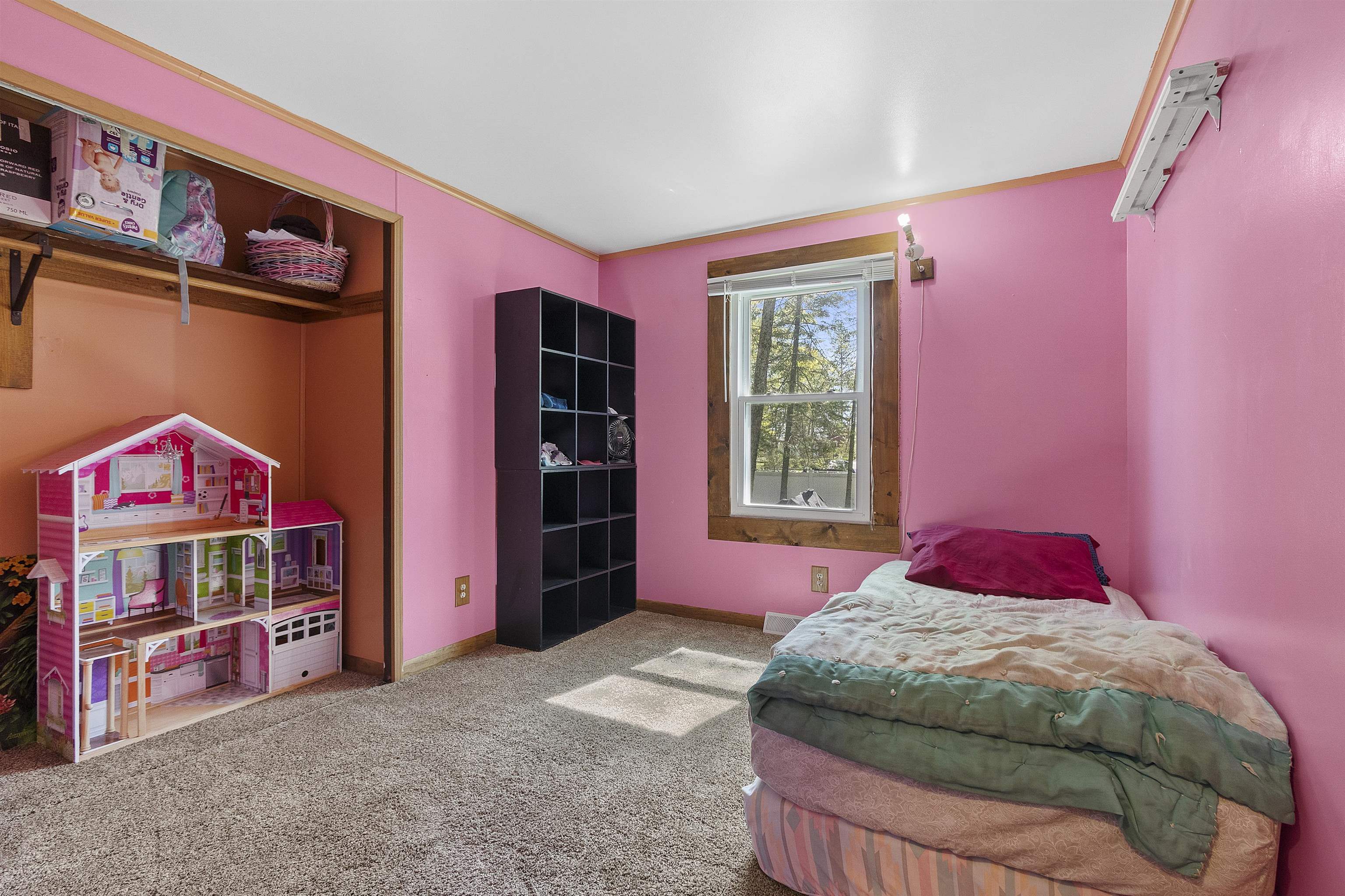 Shawano, Wisconsin 54166, United States, 3 Bedrooms Bedrooms, ,2 BathroomsBathrooms,Residential,Active,133645