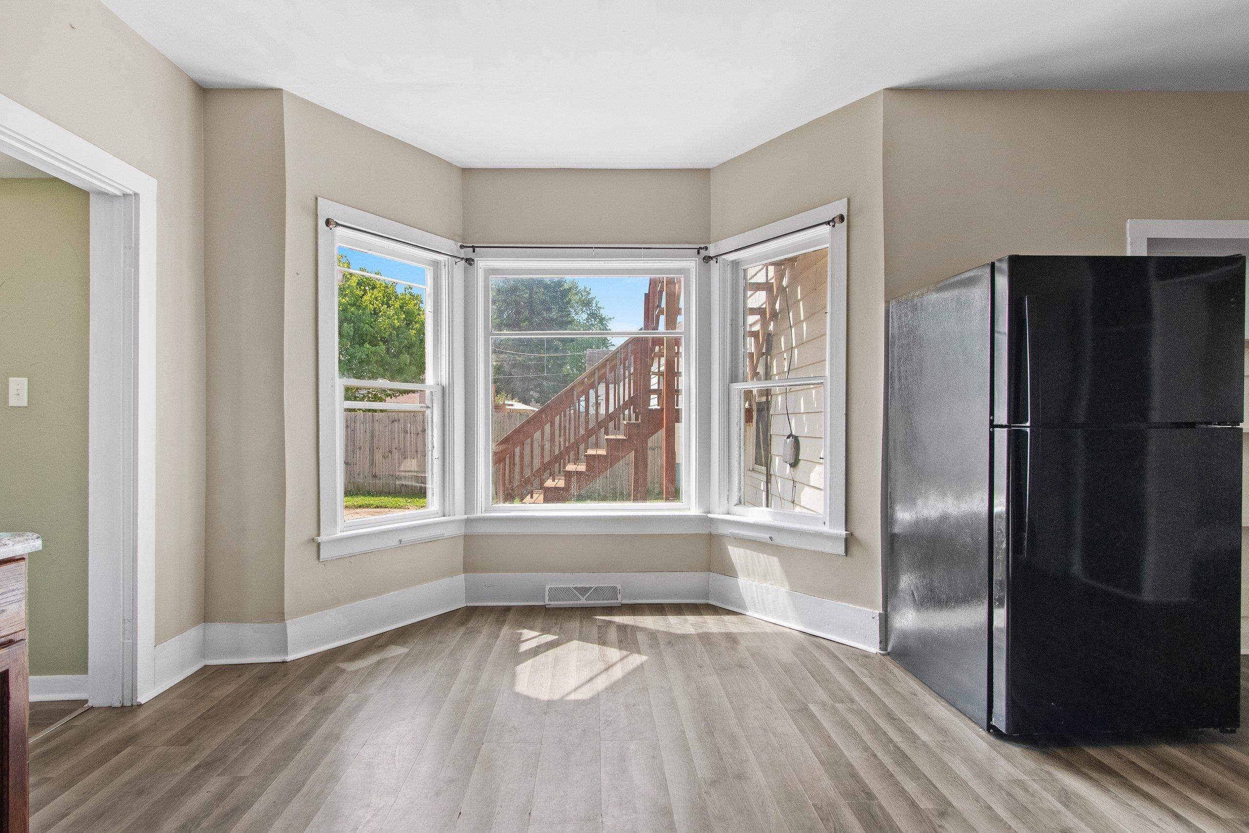 Shawano, Wisconsin 54166, United States, 4 Bedrooms Bedrooms, ,2 BathroomsBathrooms,Residential,Active,194310