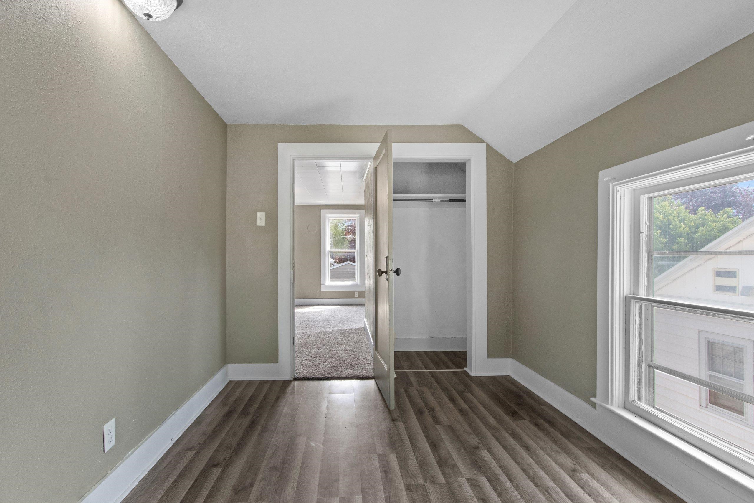 Shawano, Wisconsin 54166, United States, 4 Bedrooms Bedrooms, ,2 BathroomsBathrooms,Residential,Active,194310