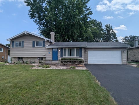 Photo of 1640 S WESTHAVEN Drive, OSHKOSH, WI 54904 (MLS # 50330630)