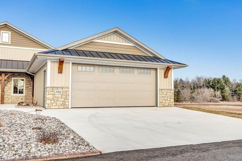 Photo of 2765 COUNTY RD EE, ABRAMS, WI 54101 (MLS # 50318534)