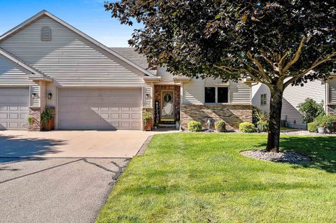 Photo of 127 CHANNEL TRACE, SHAWANO, WI 54166 (MLS # 50314495)