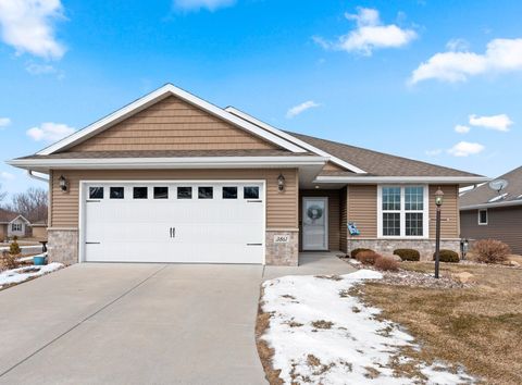 Photo of 3861 MEUNIER Lane, GREEN BAY, WI 54311 (MLS # 50321688)