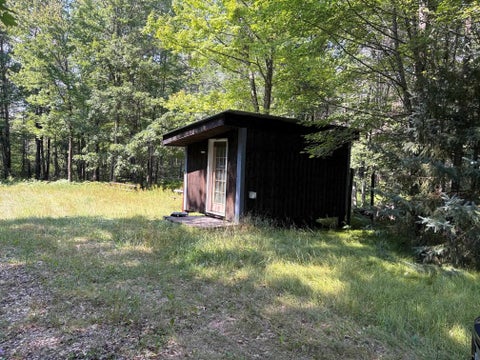 Photo of W13470 EAGLE RIVER Road, SILVER CLIFF, WI 54104 (MLS # 50330249)