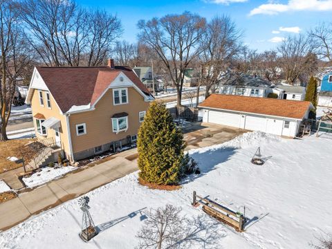Photo of 220 DEWEY Street, BRILLION, WI 54110 (MLS # 50321057)