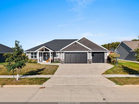 Photo of 2891 SUSSEX Road, GREEN BAY, WI 54311 (MLS # 50316041)