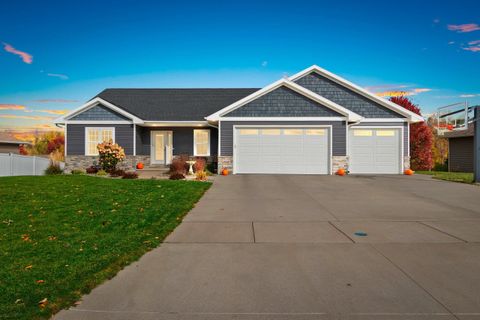 3442 LEEDS CASTLE Drive GREEN BAY WI 54313