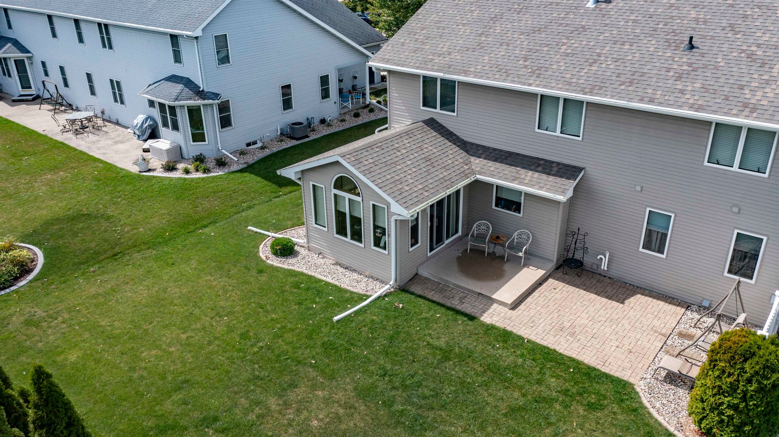 705 HIGHVIEW Lane