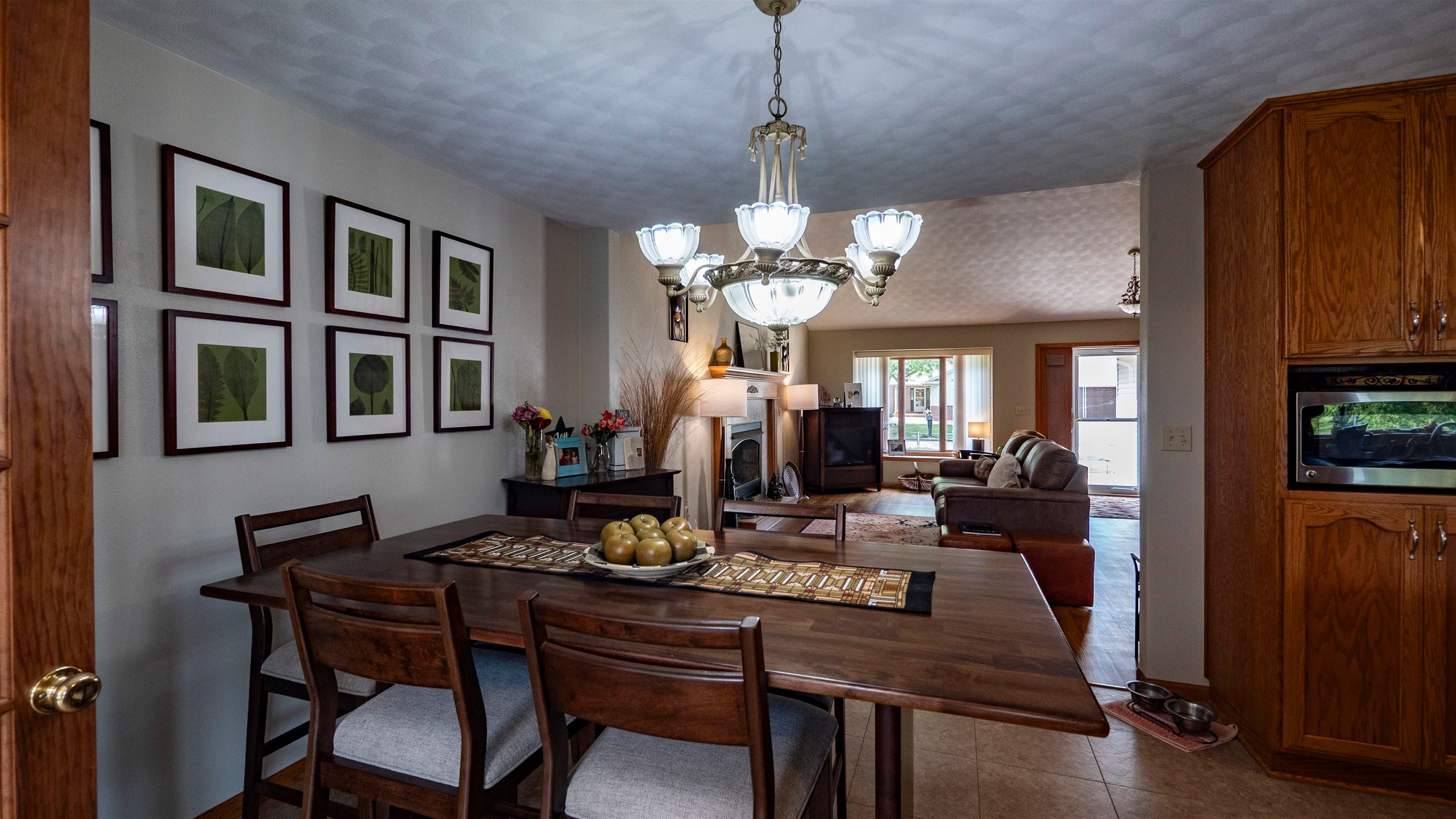 705 HIGHVIEW Lane