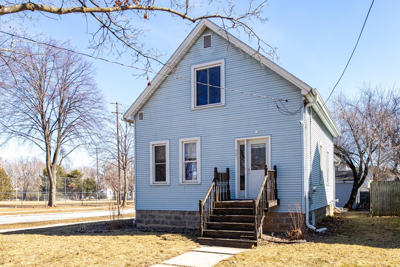 Welcome to 901 S Greenwood Ave.