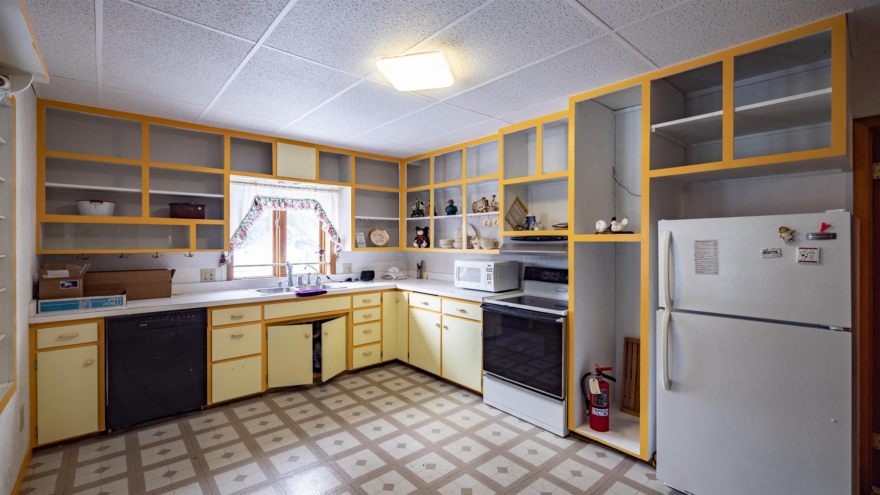 E2341 DANIELSON Road