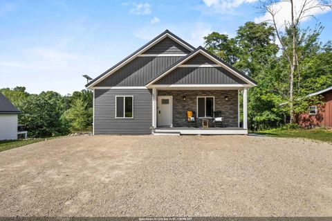 Photo of W5066 W LONG LAKE Road, WAUPACA, WI 54981 (MLS # 50321276)