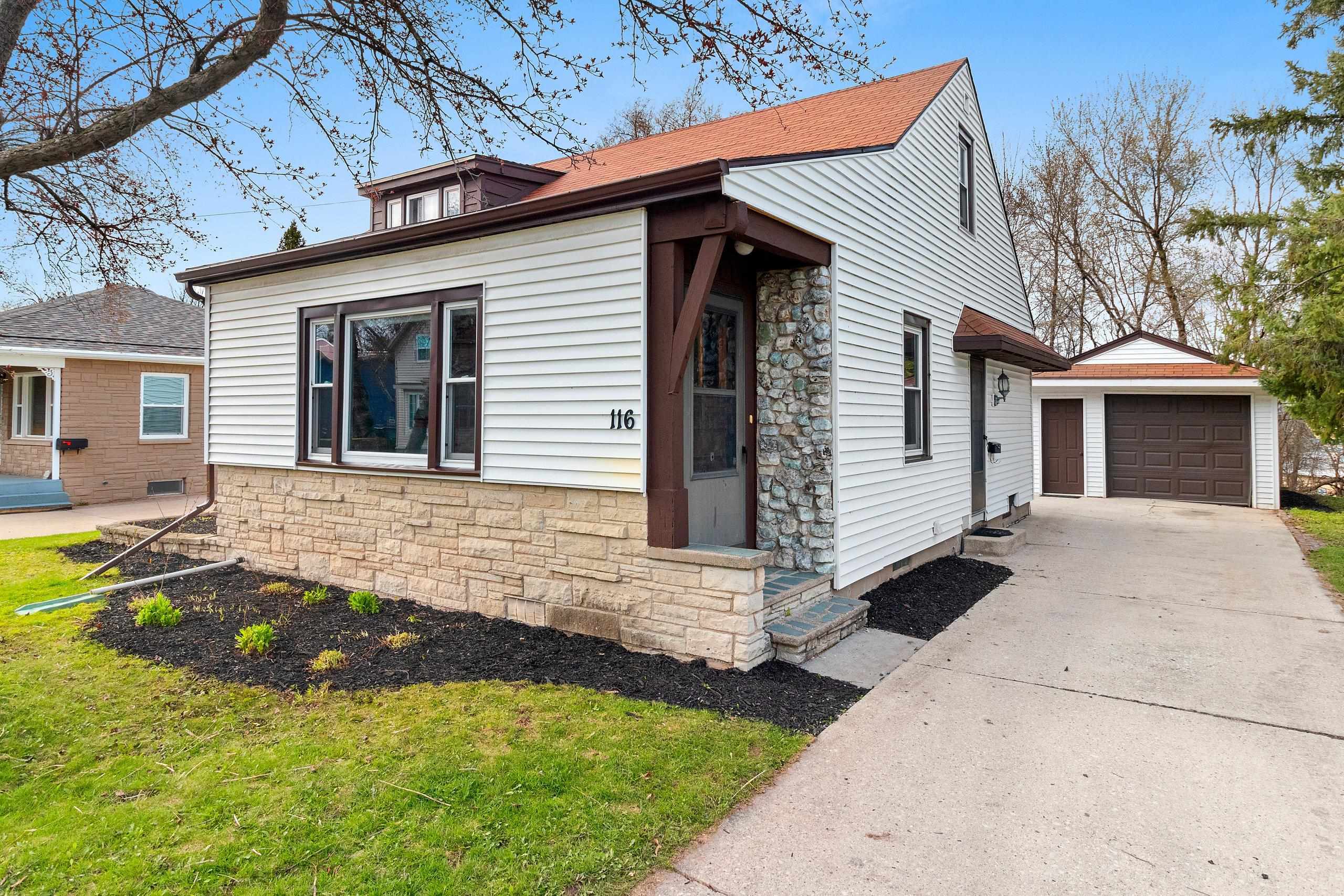 Photo 1 of 65 — 116 E ORANGE Street, APPLETON, WI 54915