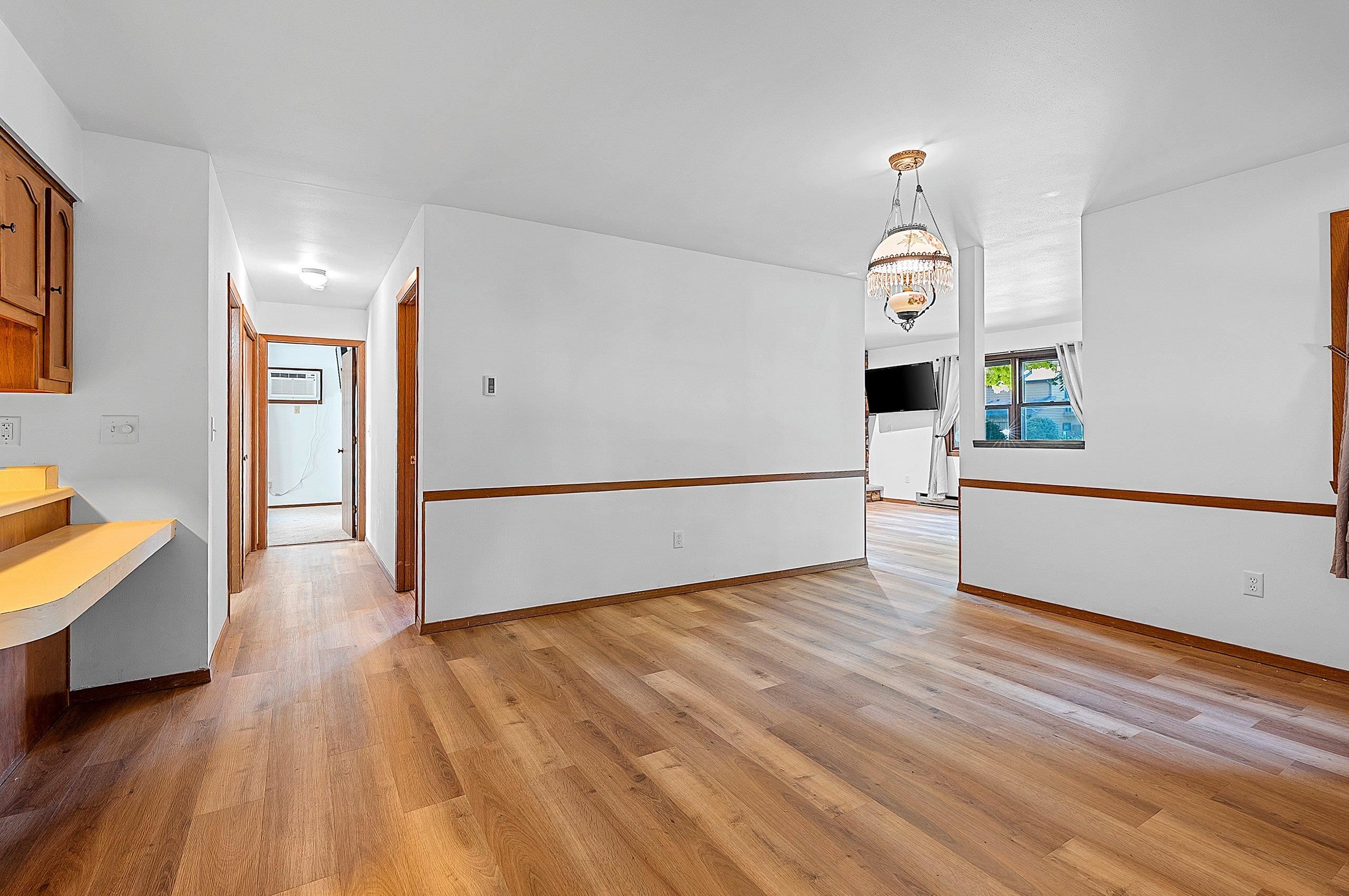 Neenah, Wisconsin 54956, United States, 2 Bedrooms Bedrooms, ,2 BathroomsBathrooms,Residential,Active,181983