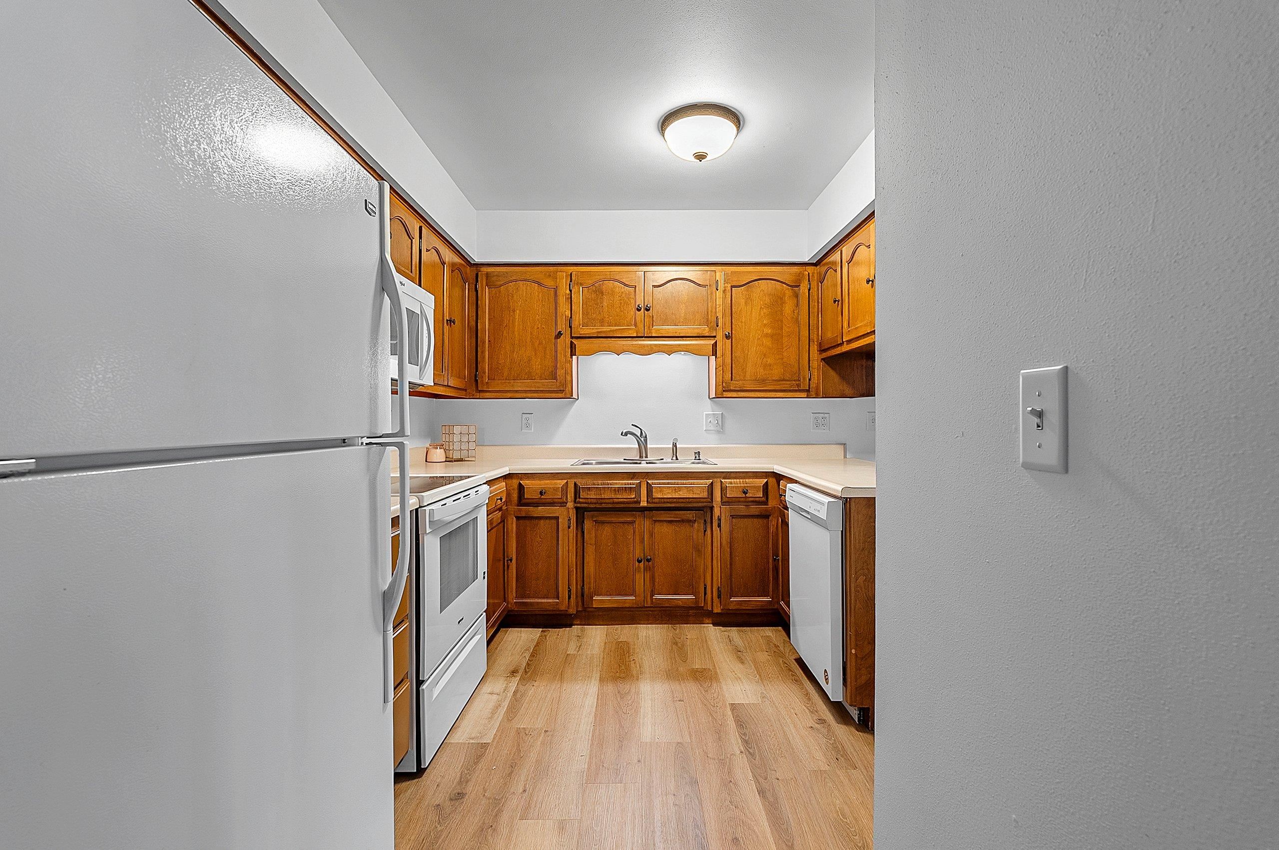 Neenah, Wisconsin 54956, United States, 2 Bedrooms Bedrooms, ,2 BathroomsBathrooms,Residential,Active,181983