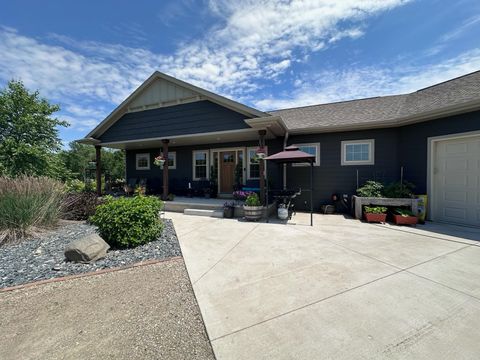 Photo of 7632 STONEY CREEK Lane, OCONTO, WI 54153 (MLS # 50321687)