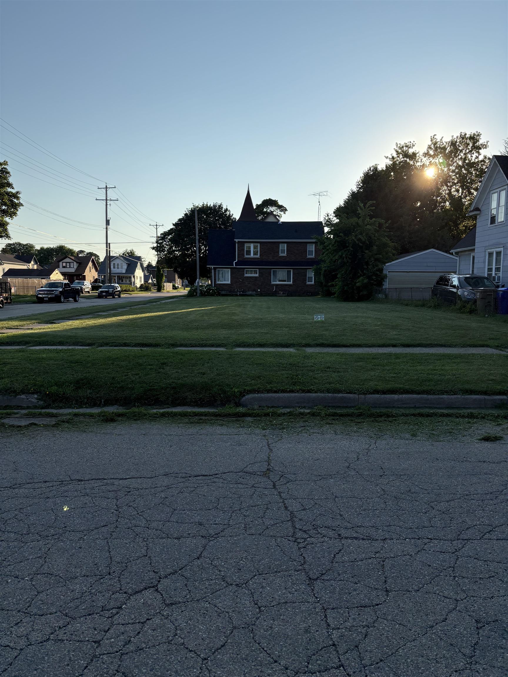 Photo 1 of 3 — 6350 28TH Avenue, KENOSHA, WI 53143