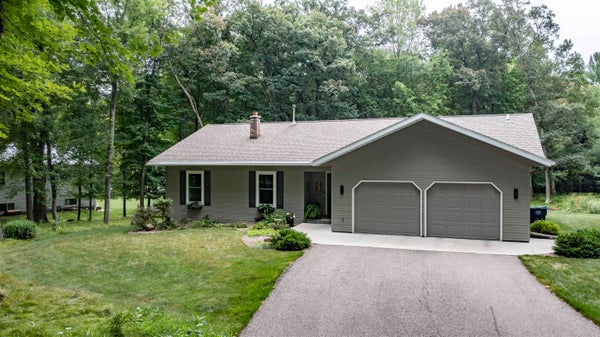 E1841 MELODY LN, WAUPACA, WI 54981 - Image 0d6b7bcc6c8cfd877d7ce3b4a9786836/1018320611