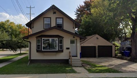 Photo of 818 N DURKEE Street, APPLETON, WI 54911 (MLS # 50316197)