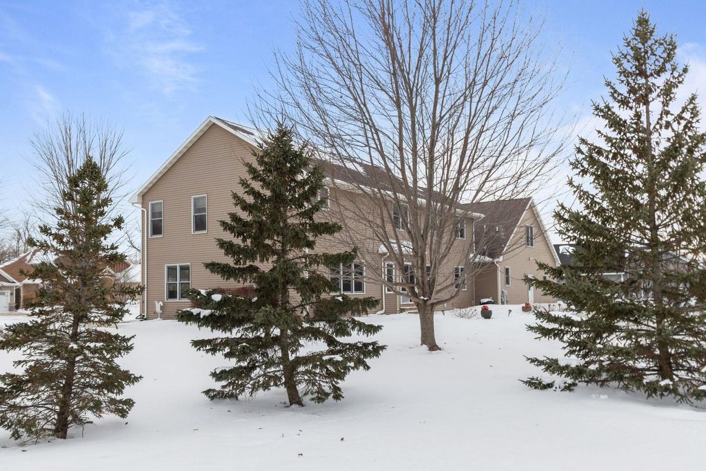 Photo of W5071 CHERRYWOOD Court, SHERWOOD, WI 54169 (MLS # 50322300)