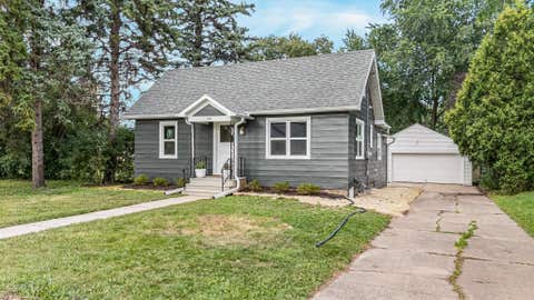 Photo of 514 JOSSLYN Street, OSHKOSH, WI 54902 (MLS # 50330671)